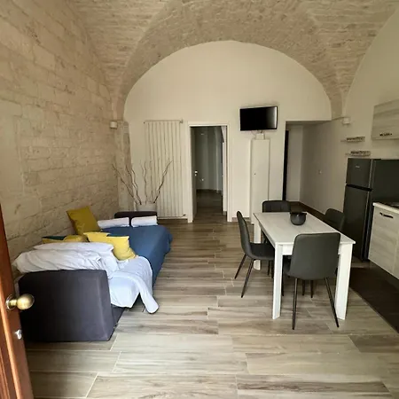 Living 50 Apartment